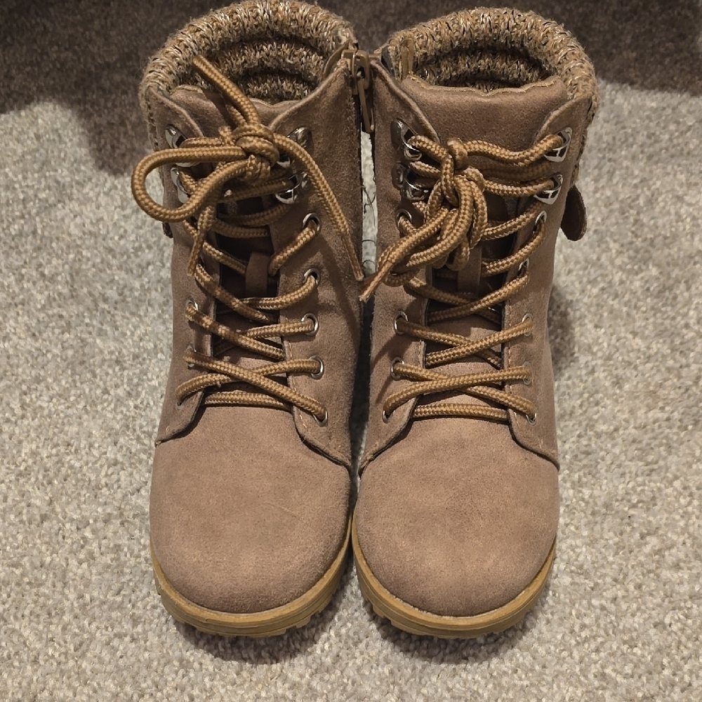 Cozy Tan Lace-Up Boots for Women